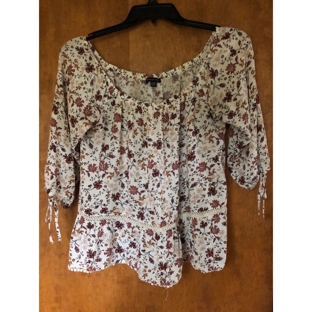 American Eagle blouse floral